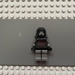 lego super heroes sh0120 The Sakaaran minifigure