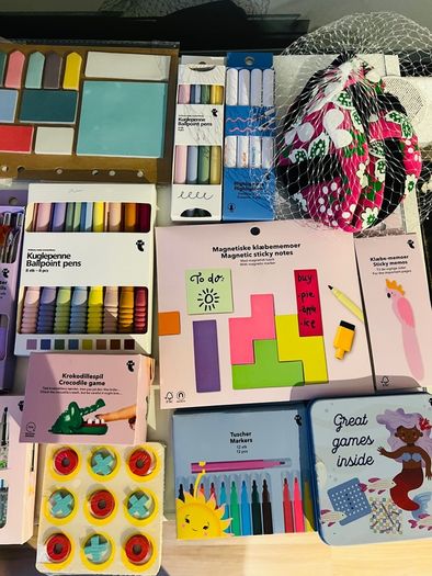 secret santa present pack value 100 euro