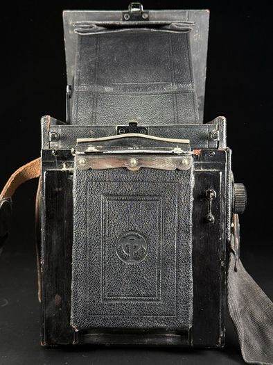 Thornton Pickard Junior Special antique camera