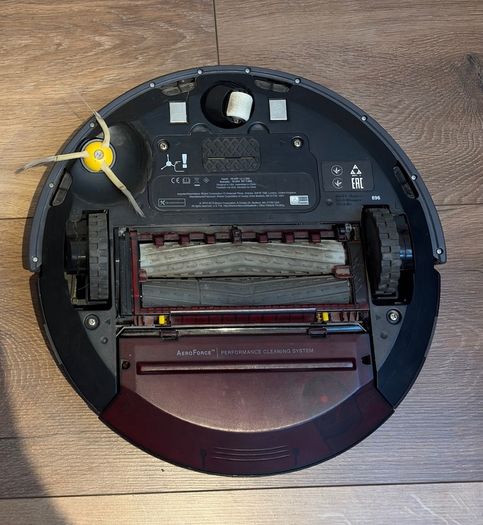 Genuine Roomba Robot Vacuum (originally worth 649.99)