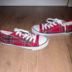 Dunlop Red Tartan Low-Top Canvas Sneakers Plimsolls Size UK 4