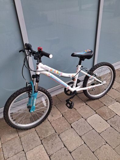 Girls bike 20"
