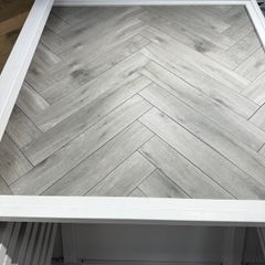 Floor tiles