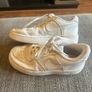 UK 13.5 Nike white trainers Image 2