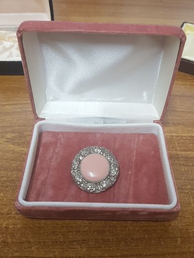 Vintage Brooch