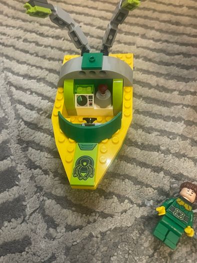 Spider-Man Lego set 76134