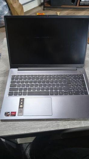 Lenovo Ideapad 3 / 16gb / Ryzen 5 / 512gb