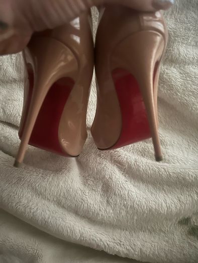 Fabulous like new Christian Louboutin