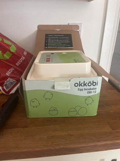 egg incubator