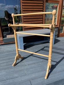 Vintage blanket/towel stand