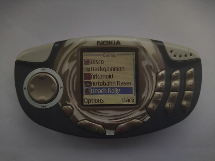 Vintage Nokia Gaming Phone Swap