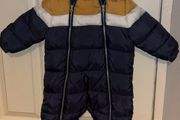 Winter suit 6-9 months