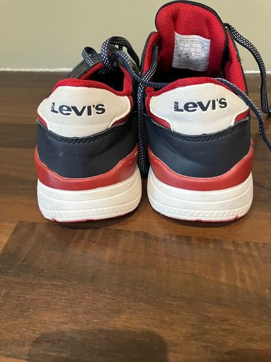 Levi's trainers