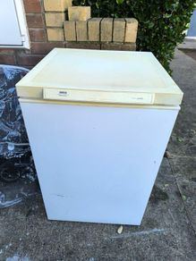 zanussi compact freezer