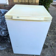 zanussi compact freezer