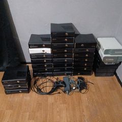 Selling a bundle of Xbox consoles.