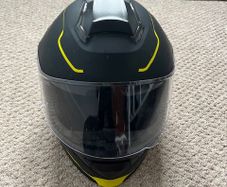 BRAND NEW Leopard Modular Motorbike Helmet - Matte Black & Neon Yellow