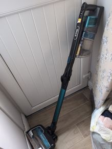 Shark cordless vacuum
