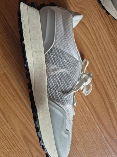 NB trainers Size Uk 11.5