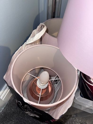 Pink Bedroom Set Curtains/Lamps & Lampshade