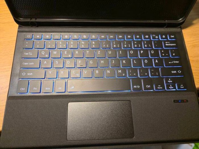 Doohoeek Redmi Pad Pro 12.1 backlit Bluetooth keyboard case