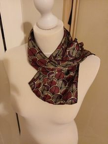 Lovely Art deco inspired scarf
