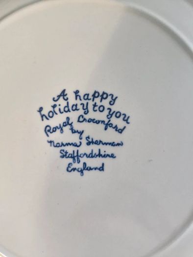 Vintage 1981 "Merry Christmas" Plate