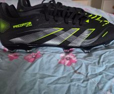 mens football boots size 8