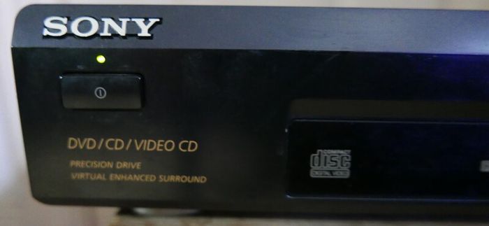 Sony DVP-S335 DVD CD DVD Video CD Player With Remote, works well.