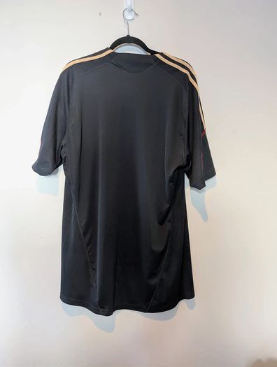 Liverpool Football Shirt | 2009/10 | Adidas | Large