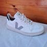 Veja v10 cwl Oxford grey Size 6 eu 39 white leather in excellent condition Image 7