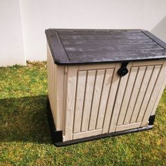 Garden storage box