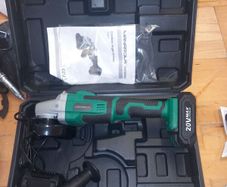 Battery angle grinder