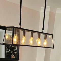 Ceiling pendant light
