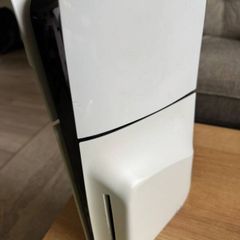 ps5 slim disc 1tb and gaming monitor
