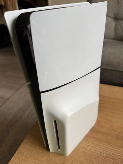 ps5 slim disc 1tb and gaming monitor