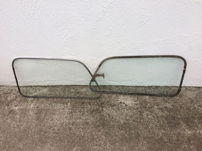 Vintage mini Side Glass Windows