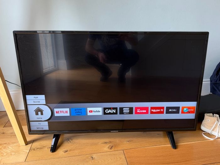 43" Uhd Smart Tv