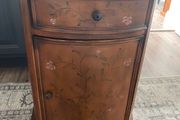 small locker unit