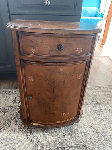 small locker unit