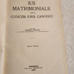 Ius Matrimoniale Auxta Codicem Iuris Canonici. Matrimonial Law Accordingto The Code Of Canon Law  The Author  John Chelodi  I. C. Doctor And Professors. R. Rotae Advocate  The Third Edition  Tridenti  Book Edition Of Tridentum  1921