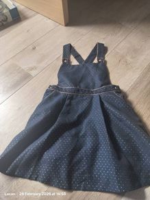 pinafore