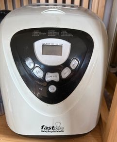 Morphy Richards Fastbake Breadmaker, 12 Programmes, 1.5lb, 2lb Loaf Sizes, 13 Hour Delay Timer, Keep Warm, 48281