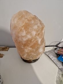 Himalayan salt lamp