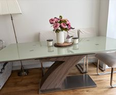 Beautiful Glass Dining table and chairs