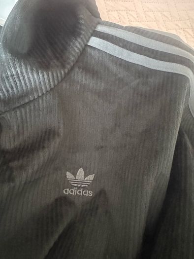 Brand new Adidas women's black velour hoodie jumper size UK14 EU42 Postage included