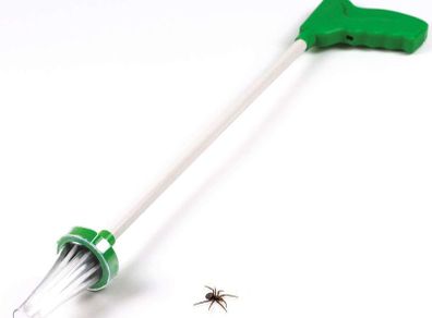 Spider Catcher, Bug Trap Catcher Extra Long with Handle, Safely Humanely Removes Spiders, Insects, Daddy Longlegs, Wasps, Bees and Moths, Original, Green (1)