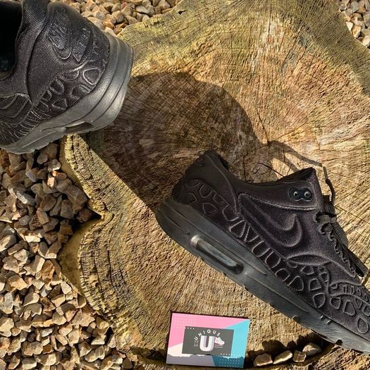 Premium Nike Air Max 1 Ultra Black