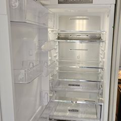 Whirlpool integrated fridge and freezer
