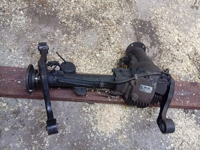 Mitsubishi pajero iv front diff
